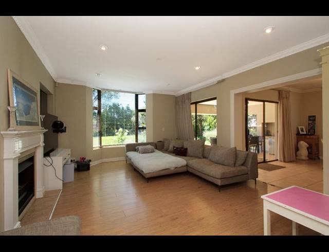 3 BEDROOM PROPERTY TO RENT IN DAINFERN GOLF ESTATE